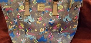 Dooney and bourke marathon large tote